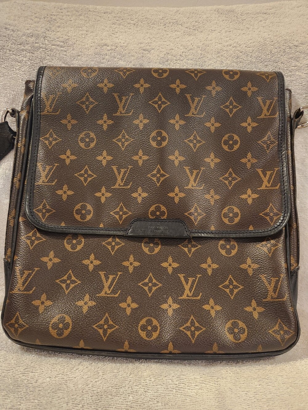 Louis Vuitton Monogram Unisex Macassar MM Crossbody Bag